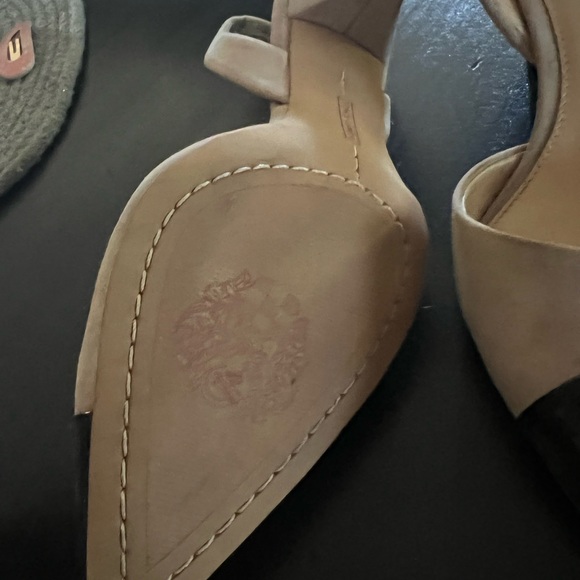 Vince Camuto Slingback Cap Toe heels - Picture 7 of 7